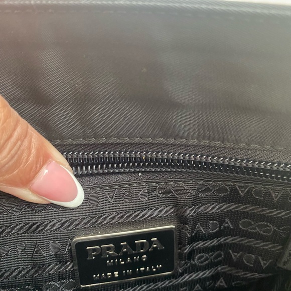 PRADA tesstuto tote - Picture 3 of 8